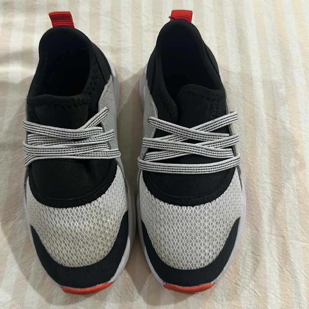 Boys sneakers